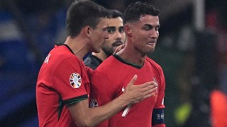 EURO 2024'te Ronaldo'nun gözyaşları: Portekiz çeyrek finalde