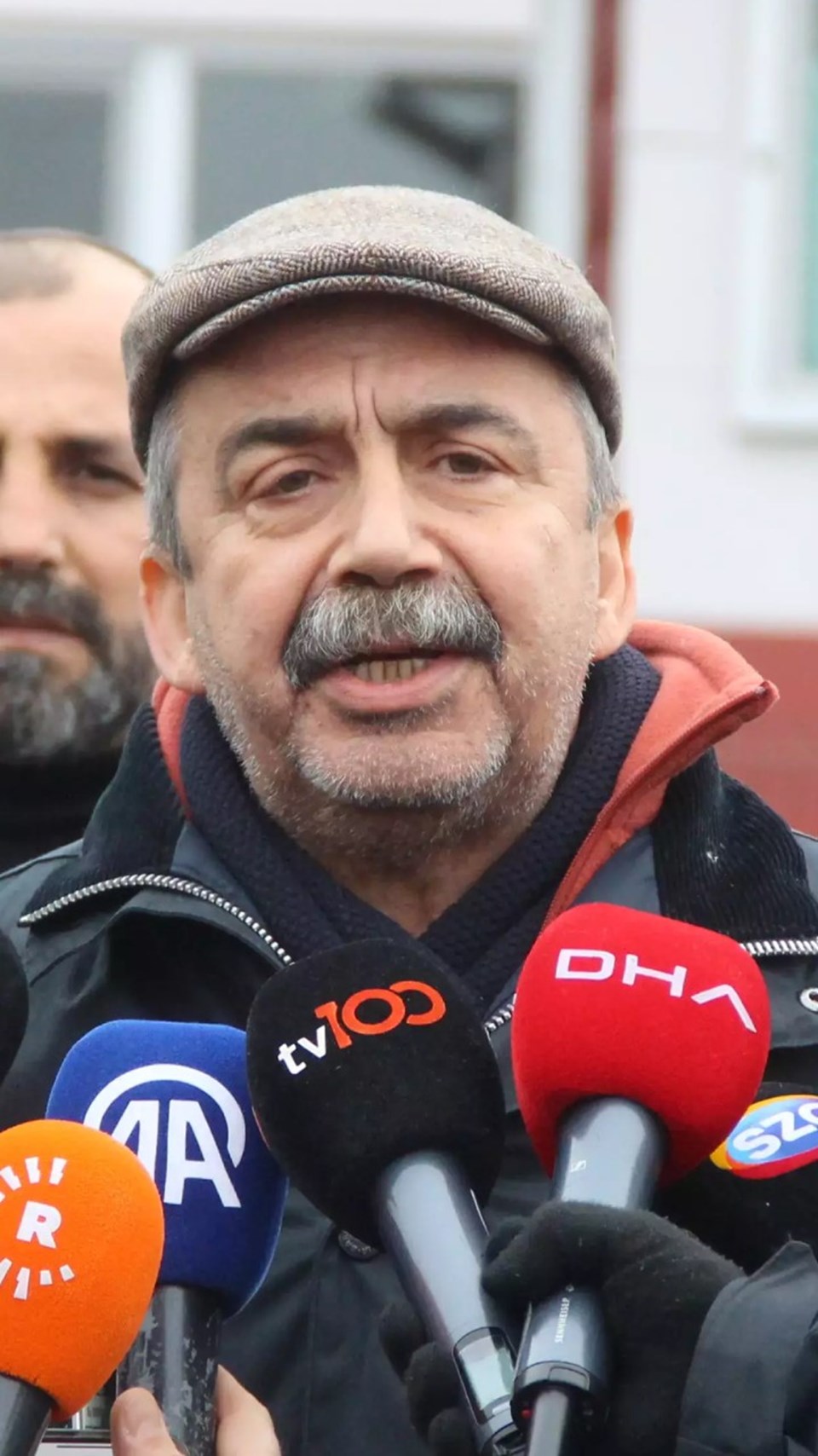 Sırrı Süreyya Önder için yeni açıklama: Sağ kalbi yeniden kasıldı, nörolojik endişeler sürüyor - 1