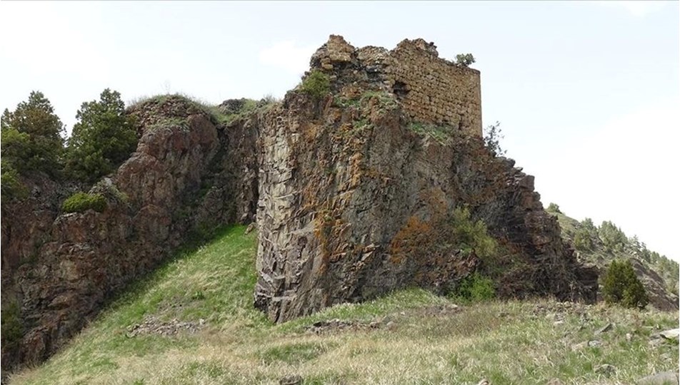 Kars'taki Kız Kalesi turizme kazandırılmayı bekliyor
